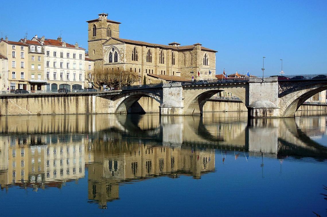 Le Studio D'Emma Appartamento Romans-sur-Isère Esterno foto